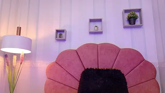 Snapshot of Conejita_420 chatting on 10.17.25 Conejita 420 online show from 10.17.25