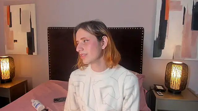 Snapshot of seraphine_star chatting on 02.07.26 seraphine star online show from 02.07.26