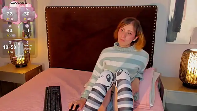 seraphine star online show from 03.21.26