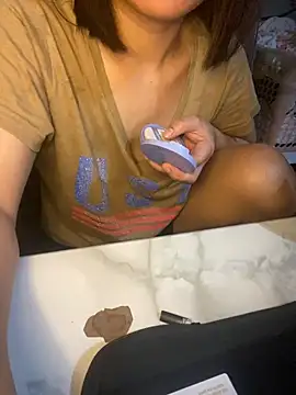 QuinRheana online show from 11.20.25