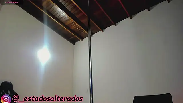 Snapshot of auraeroticaxxx chatting on 06.15.26 auraeroticaxxx online show from 06.15.26