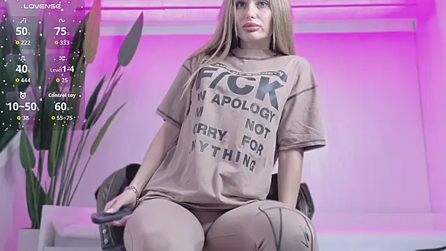 Snapshot of KaseyQuinn_ chatting on 04.19.26 KaseyQuinn online show from 04.19.26