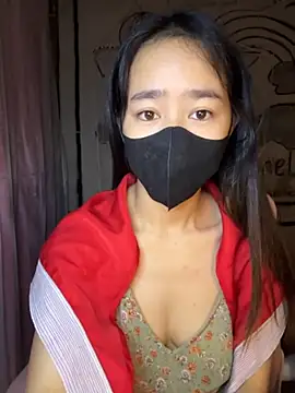 TiNa 04 online show from 10.31.25