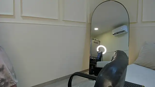 CharlotteBrownn  online show from 09.12.25