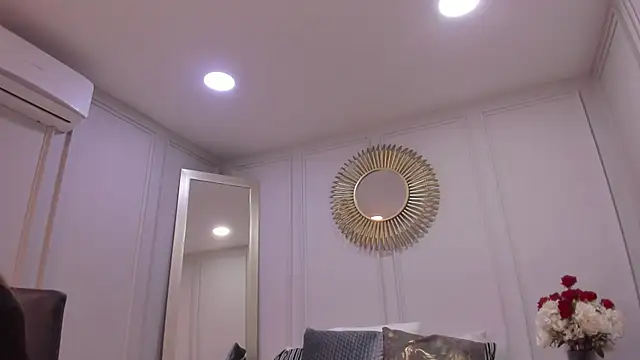 CharlotteBrownn  online show from 02.17.26