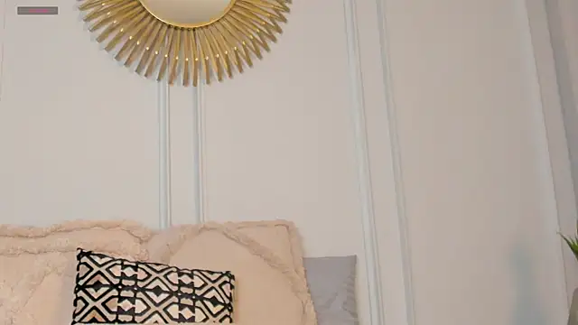 Snapshot of CharlotteBrownn_ chatting on 07.18.26 CharlotteBrownn online show from 07.18.26
