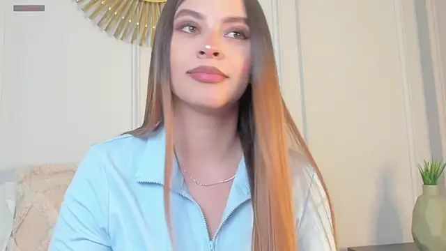 Snapshot of CharlotteBrownn_ chatting on 07.28.26 CharlotteBrownn online show from 07.28.26