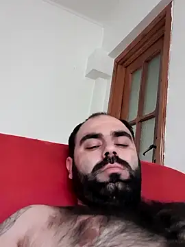 Snapshot of body02081 chatting on 10.08.25 body02081 online show from 10.08.25
