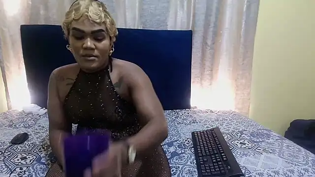 KinkyTrans23 online show from 09.16.25