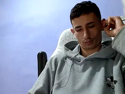 Damartinez27 online show from 12.19.25