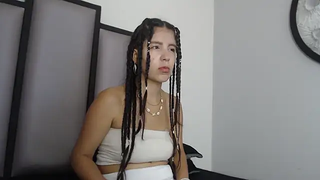 Snapshot of Lucy-23 chatting on 02.01.26 Lucy-23 online show from 02.01.26