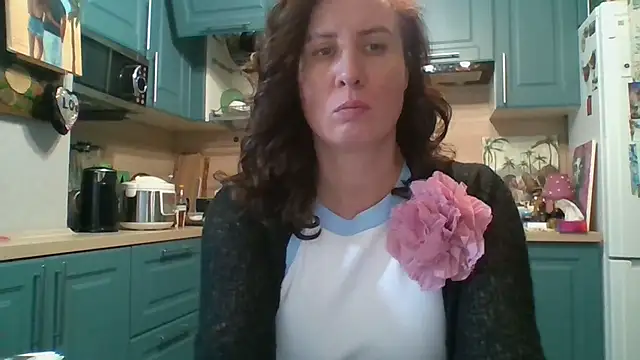 ALICAINWONDERLAND online show from 11.15.25