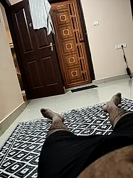 Snapshot of Mr_Batting_Man chatting on 11.12.25 Mr Batting Man online show from 11.12.25