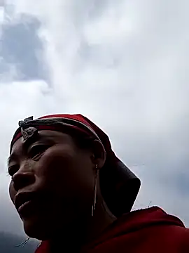 CoMay003 online show from 02.06.26