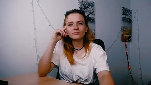 Snapshot of PeppyMia chatting on 06.28.26 PeppyMia online show from 06.28.26
