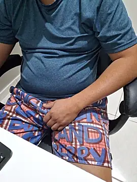 Carloskasado online show from 10.23.25