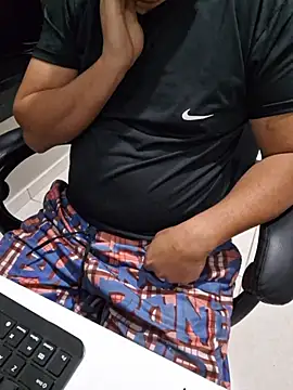 Carloskasado online show from 10.30.25