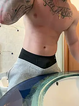 Snapshot of edgarberlanga1312 chatting on 02.25.26 edgarberlanga1312 online show from 02.25.26