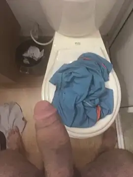 Snapshot of TysonAn chatting on 11.09.25 TysonAn online show from 11.09.25