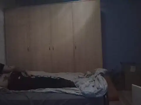 Snapshot of bdsmfreaks12 chatting on 12.05.25 bdsmfreaks12 online show from 12.05.25