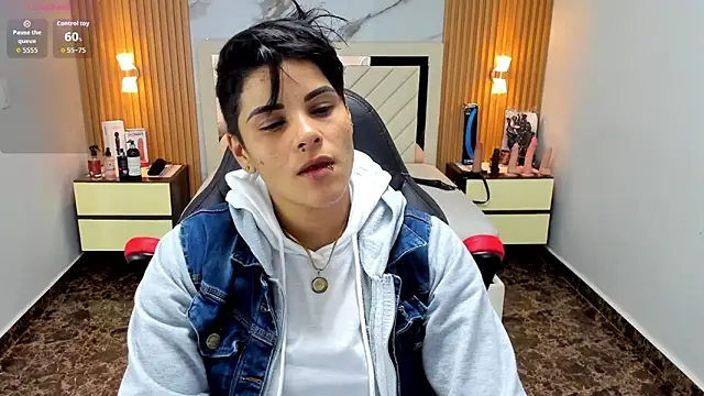 KAROLLJONES1 online show from 09.08.25