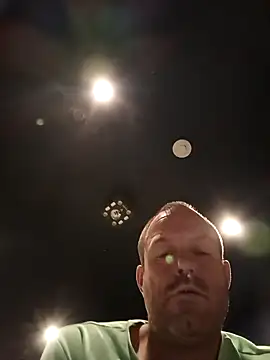 Gunit1979 online show from 10.15.25