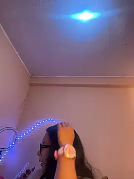 Snapshot of princesaliay chatting on 02.16.26 princesaliay online show from 02.16.26