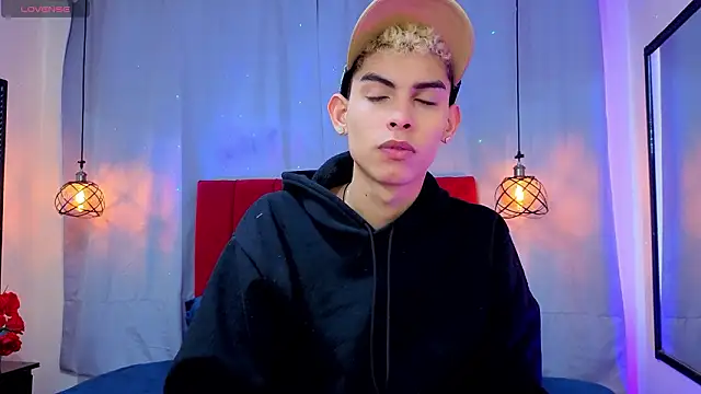 Room 69x online show from 03.04.26