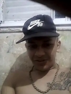 Snapshot of Ariihot chatting on 11.05.25 Ariihot online show from 11.05.25