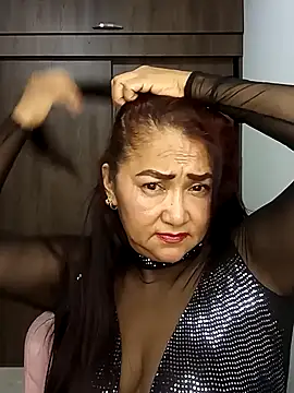 linda luna29 online show from 12.14.25