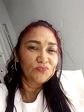 Snapshot of linda_luna29 chatting on 05.11.26 linda luna29 online show from 05.11.26