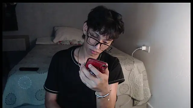 Snapshot of sung_yol chatting on 09.10.25 sung yol online show from 09.10.25