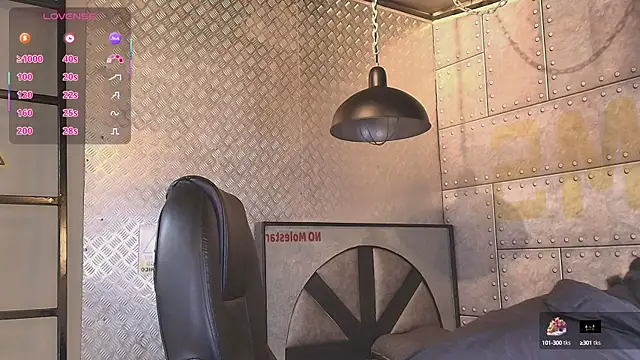 Snapshot of AlanCutee chatting on 09.27.25 AlanCutee online show from 09.27.25