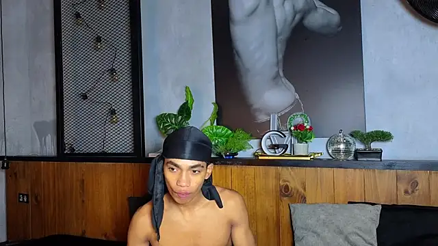 Snapshot of AlanCutee chatting on 05.06.26 AlanCutee online show from 05.06.26