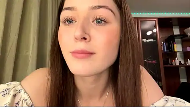 Adel strongwoman online show from 12.05.25