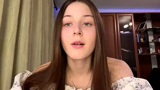 Adel strongwoman online show from 12.21.25