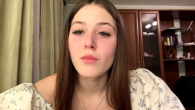 Adel strongwoman online show from 02.11.26