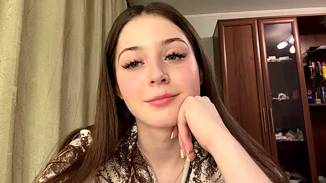 Adel strongwoman online show from 04.07.26