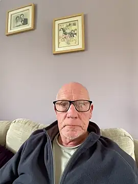 Snapshot of philefc chatting on 02.02.26 philefc online show from 02.02.26