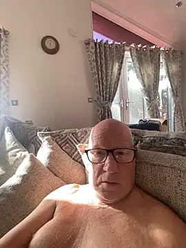 Snapshot of philefc chatting on 02.16.26 philefc online show from 02.16.26