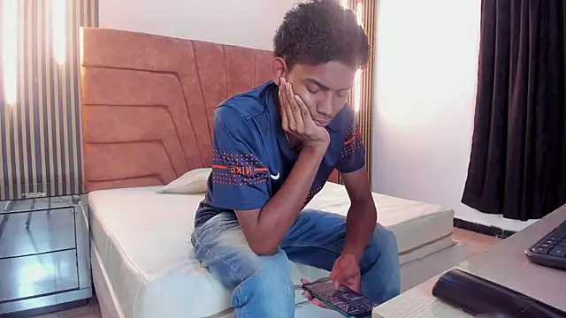 FYKMOR 1 online show from 09.12.25