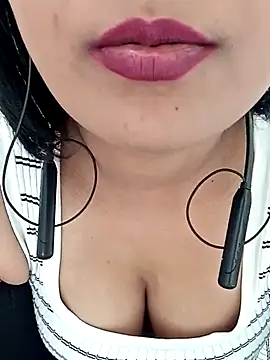 Snapshot of Queen_Kushi4 chatting on 02.15.26 Queen Kushi4 online show from 02.15.26