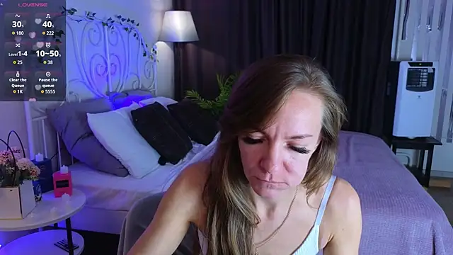 Jesica mooon online show from 11.27.25