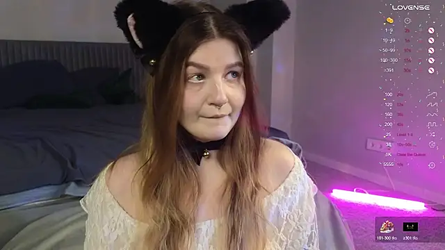 Snapshot of Ruby_Al1en chatting on 11.19.25 Ruby Al1en online show from 11.19.25