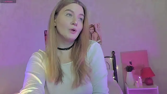 Snapshot of Ruby_Al1en chatting on 12.22.25 Ruby Al1en online show from 12.22.25