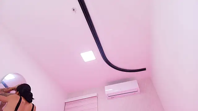 emma madi online show from 11.24.25