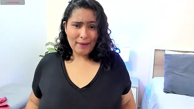 BellaNixs online show from 09.12.25