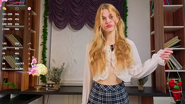 Snapshot of TomokoRocha chatting on 01.19.26 TomokoRocha online show from 01.19.26