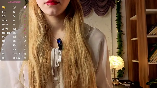 Snapshot of TomokoRocha chatting on 02.13.26 TomokoRocha online show from 02.13.26