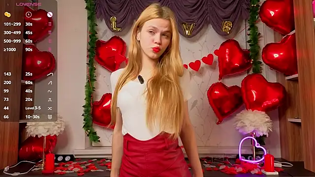 Snapshot of TomokoRocha chatting on 02.14.26 TomokoRocha online show from 02.14.26